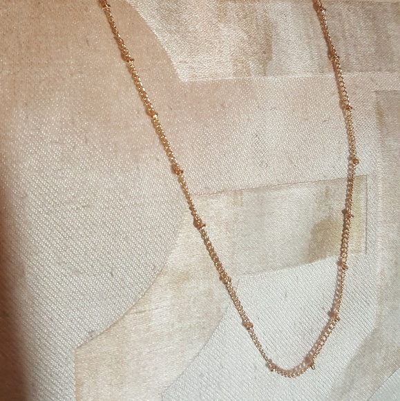 Dainty Delicate Gold Choker Necklace - Picture 4 of 6